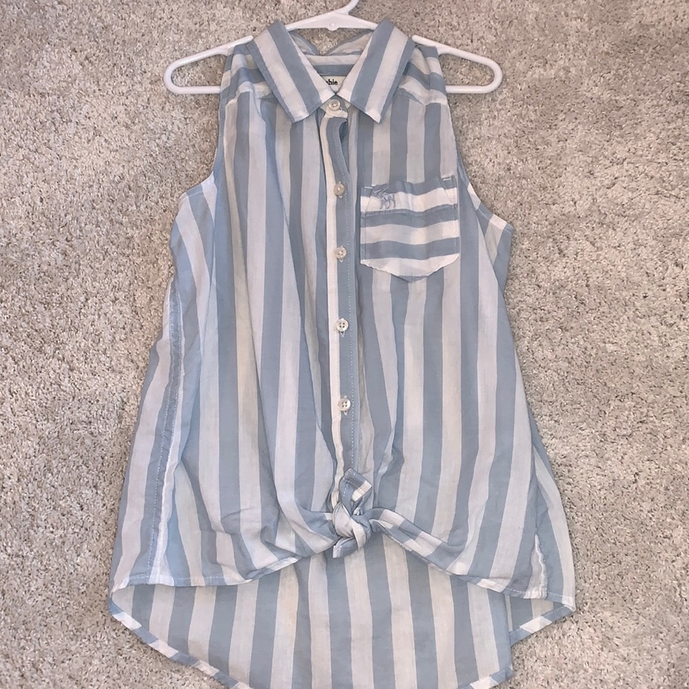 Abercrombie Girls Sleeveless Front Tie Shirt